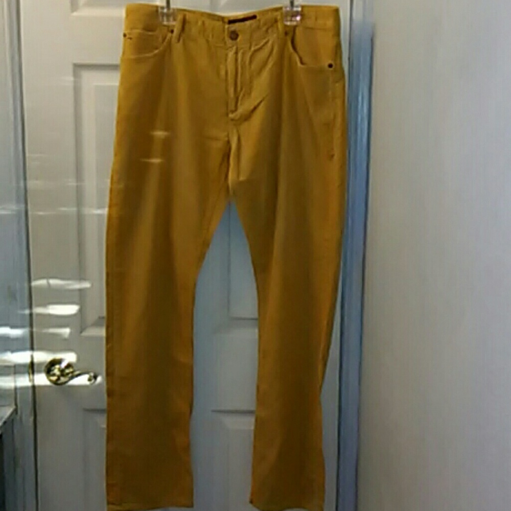 Men's 36x34 Tommy Hilfiger mustard yellow cords